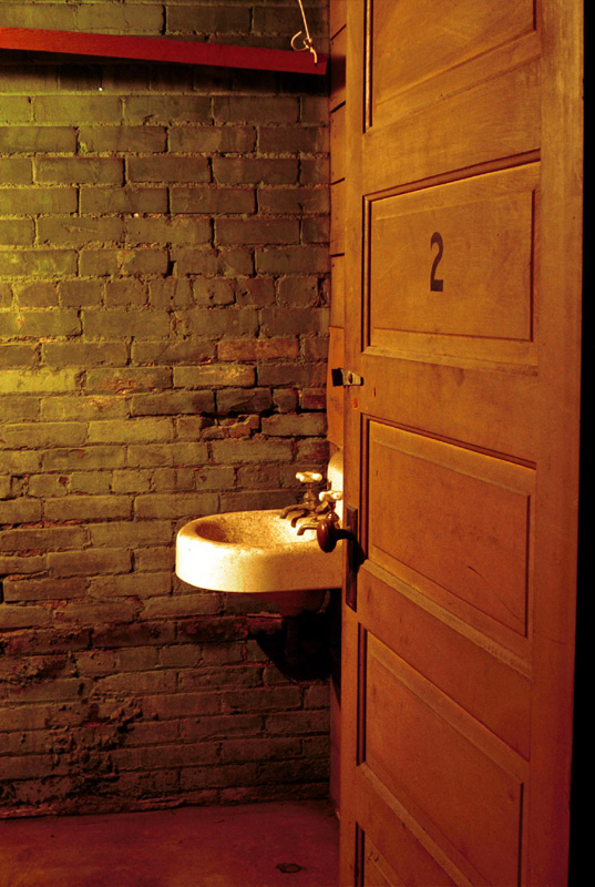 DressingRoom2